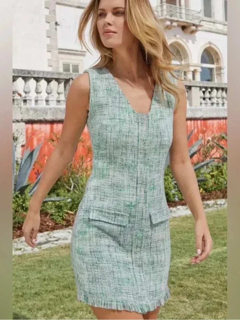 VENUS Mint Green Tweed V-Neck Shift Dress